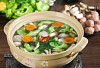 Ấm lòng ngày mưa se lạnh với lẩu cá thác lác khổ qua (mướp đắng) thanh ngọt