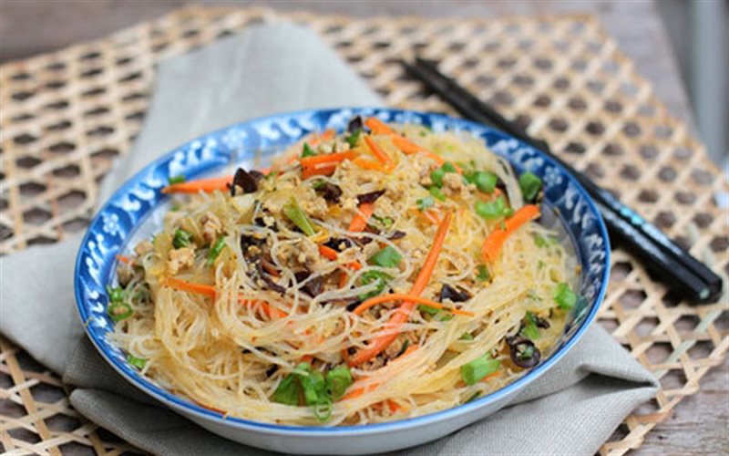 Cach-lam-mien-xao-ca-cuc-hap-dan