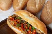 Bữa sáng đơn giản nhưng đầy đủ dinh dưỡng cho cả gia đình