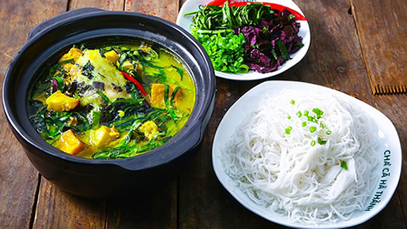 mon-ca-chinh-om-chuoi-dau cac-mon-ngon-tu-ca-chinh
