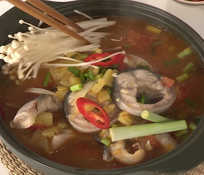 lau-ca-chinh-nuoc-thai-cho-nhung-ngay-se-se-lanh cach-lam-lau-ca-chinh-nuoc-thai-nong-hoi