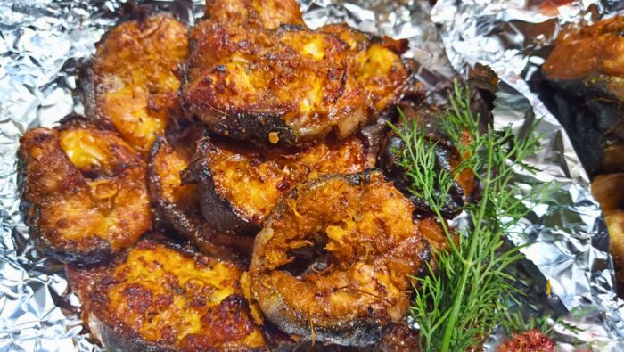 Cach-lam-ca-tam-nuogn-rieng-me Ca-tam-nuong-rieng-me-dam-da