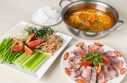 Lẩu cá chép giòn: vừa dễ ăn vừa đơn giản, dễ làm