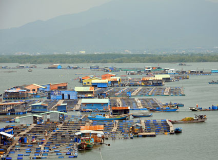Khac-phuc-hau-qua-sau-bao-lu Thiet-hai-sau-bao-mien-trung